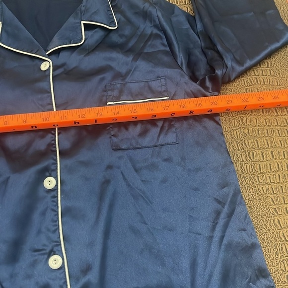 Blue Satin Pajama Top Button Up Sleep Shirt White Piping Women’s Size Large - Picture 5 of 6